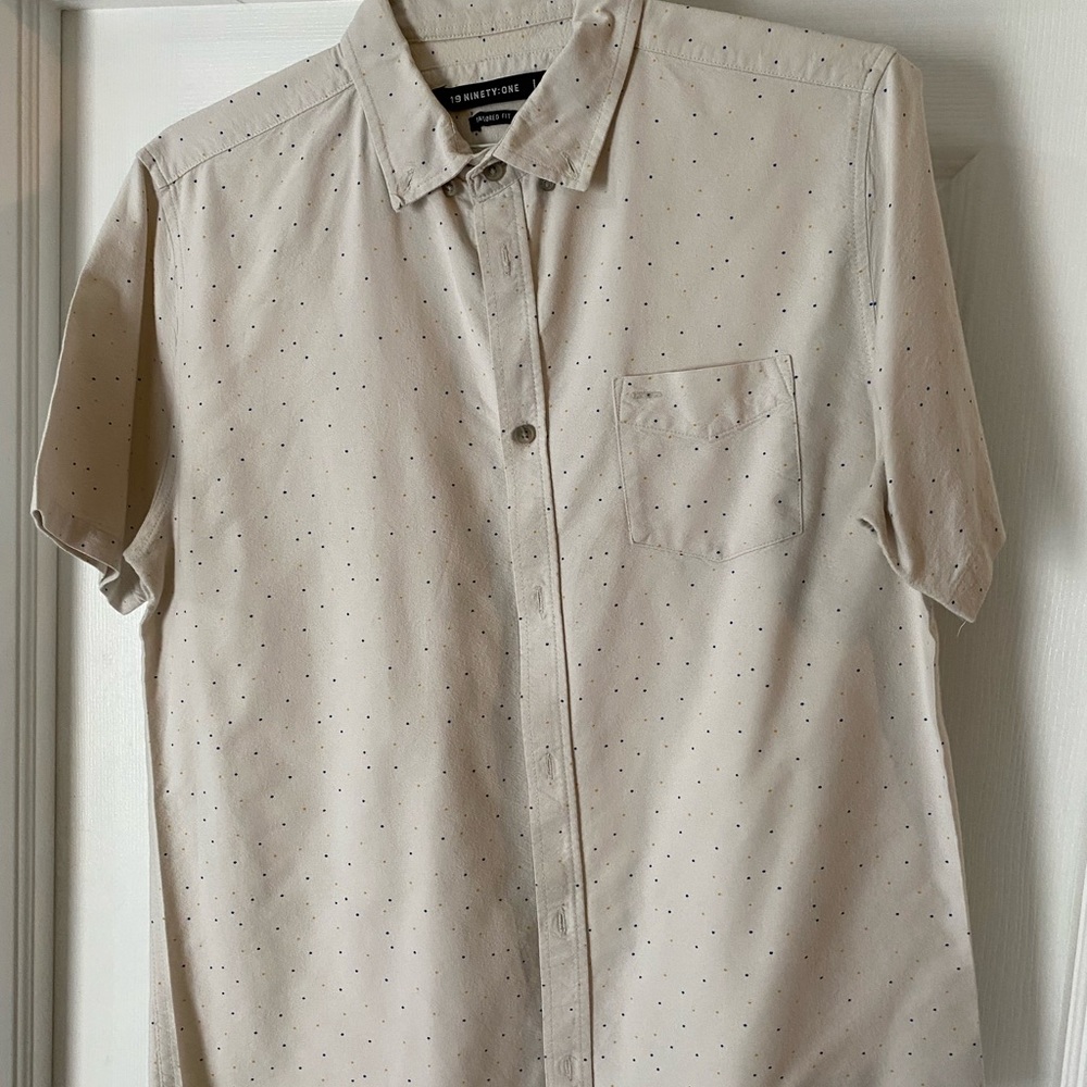 Mens button down. Short sleeve.